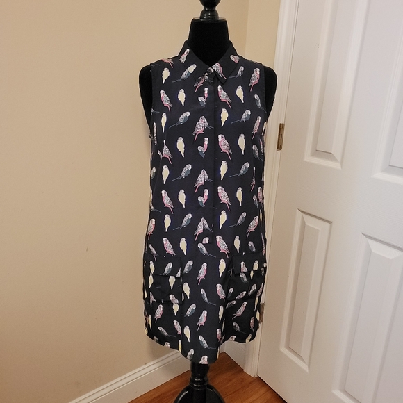 Banana Republic Factory Dresses & Skirts - Banana Republic Factory Parrot Print Dress Size 8